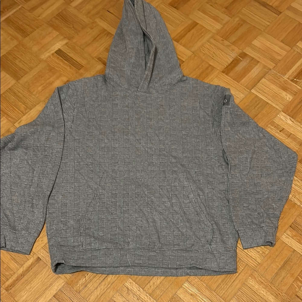 Alo Gray Hooded Men's Shirt. NWOT